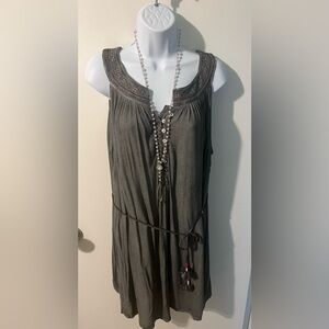 POL size medium Gray knit embroidery neckline  dress with belt.